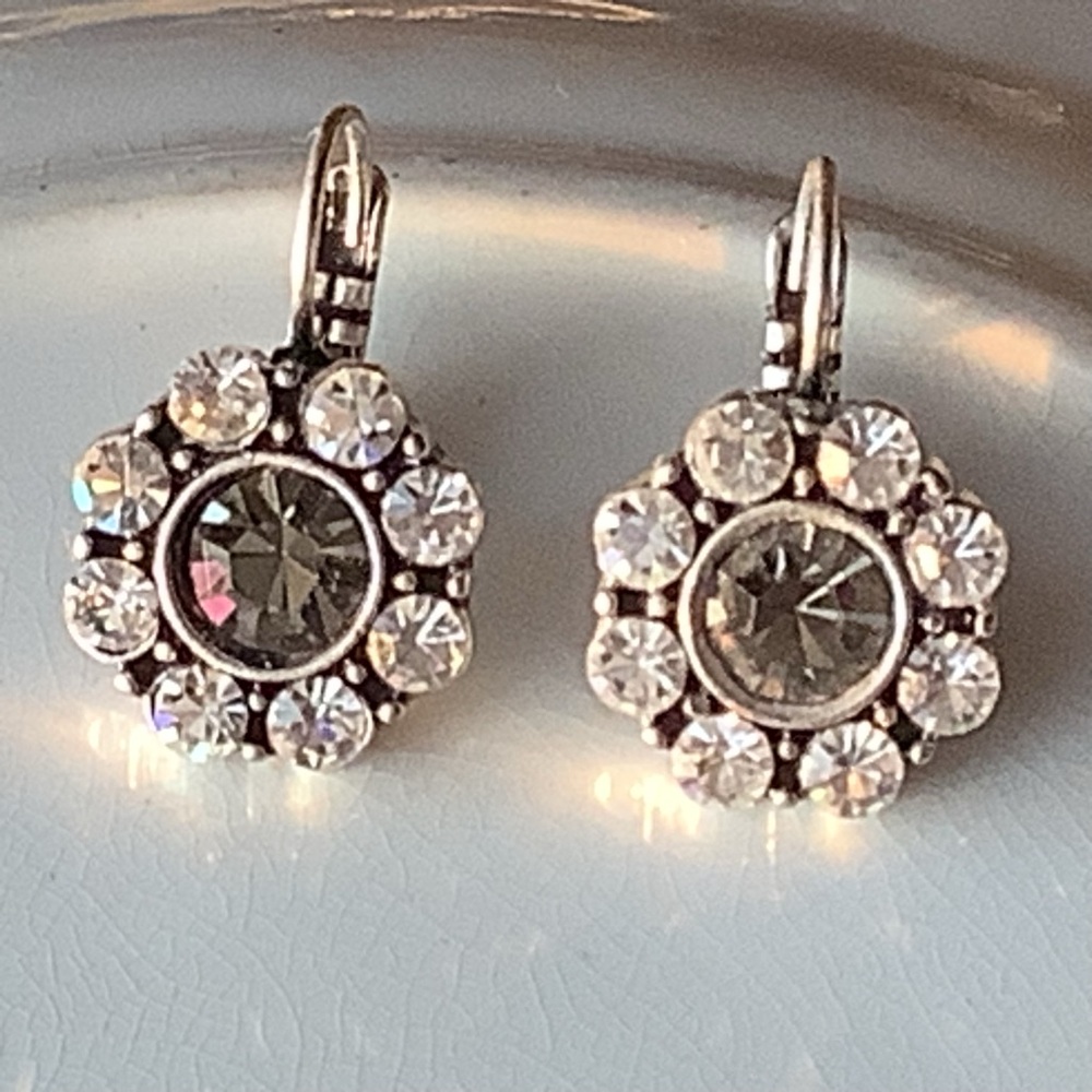 Fossil Silver tone Earrings with lots of Sparkly Stones in a Flower Shape
